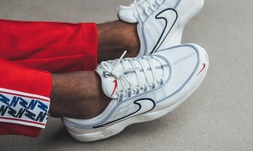 Nike Air Zoom Spiridon SE – Sail / University Red