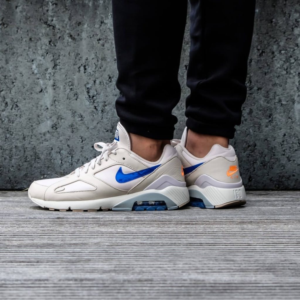 Nike Air Max 180 – Desert Sand / Racer Blue