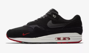 Nike Air Max 1 Mini Swoosh Bred