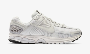 Nike Zoom Vomero 5 Triple White