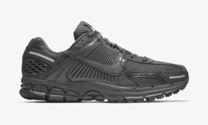 Nike Zoom Vomero 5 Blackout Rush