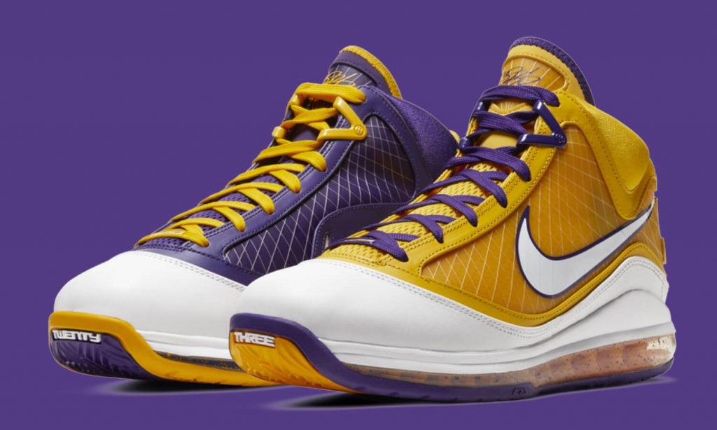  nike-lebron-7-lakers-CW2300-500