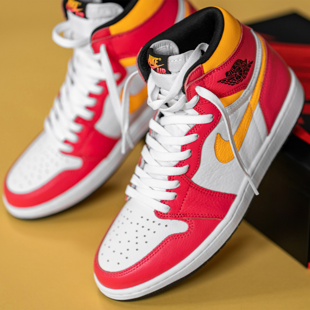 Air-Jordan-1-High-OG-Light-Fusion-Red-555088-603