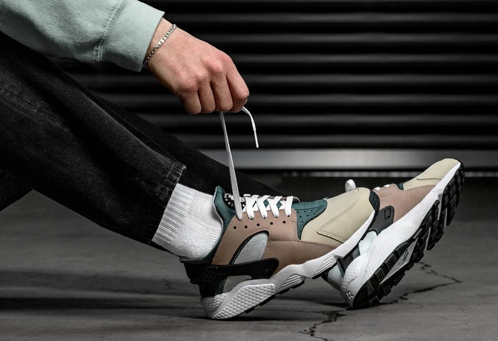 nike-air-huarache-og-escape-DH9532-201