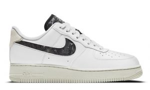 Nike-Air-Force-1-07-SE-Wool-DA6682-100