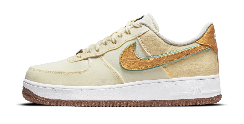 nike-air-force-1-pineapple-coconut-milk-CZ1631-100