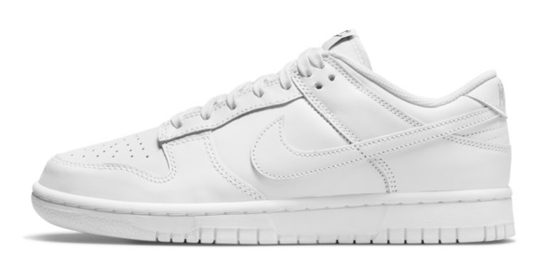 nike dunk low triple white women's