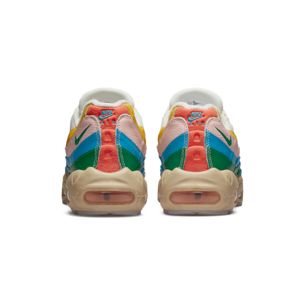 DQ9323_200-Nike Air Max 95 Rise and Utility