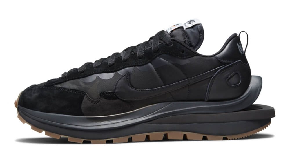 sacai-x-nike-vaporwaffleoff-black-gum-DD1875-001