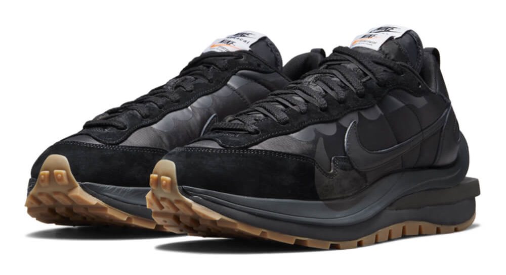 sacai-x-nike-vaporwaffleoff-black-gum-DD1875-001