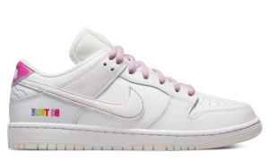 DR4876_100-Nike SB Dunk Low